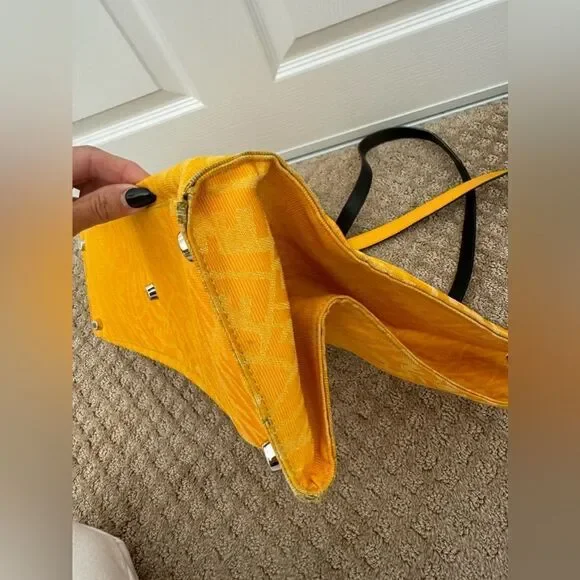 AUTH YELLOW FENDI TOTE!!! - Picture 12 of 14